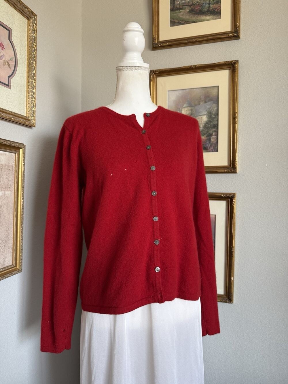 Womens Sz Medium Red Apostrophe 100% Cashmere Sweater long sleeves button up